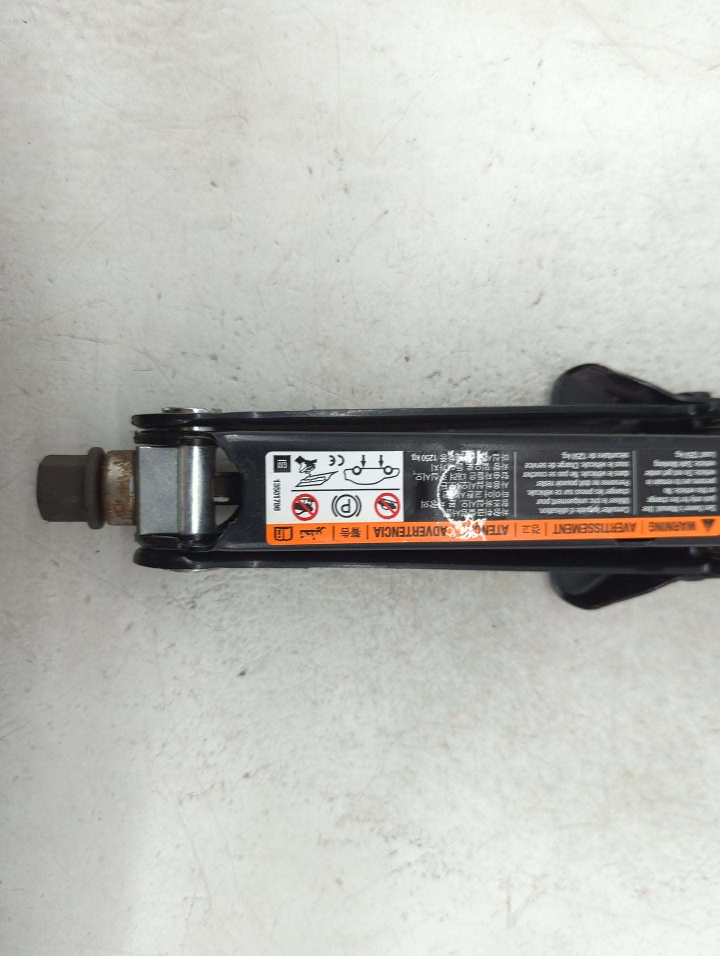 2012 Chevrolet Cruze Spare Scissor Car Jack 1409900 - Oemusedautoparts1.com