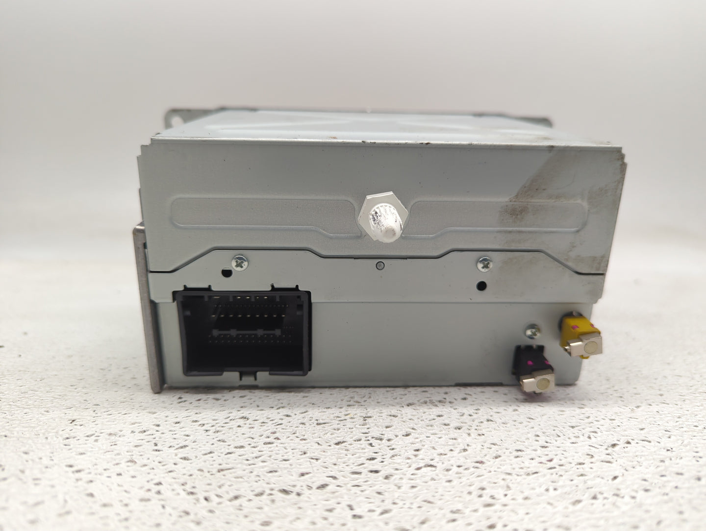 2012 Chevrolet Cruze Radio AM FM Cd Player Receiver Replacement P/N:22870782 Fits OEM Used Auto Parts - Oemusedautoparts1.co