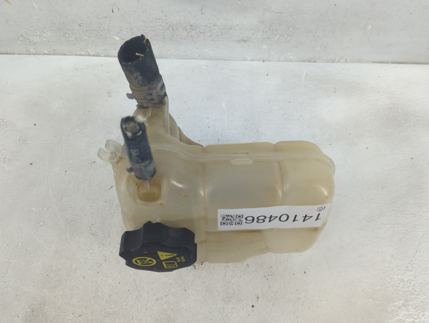 2011 Chevrolet Cruze Radiator Coolant Overflow Expansion Tank Bottle 1410486 - Oemusedautoparts1.com