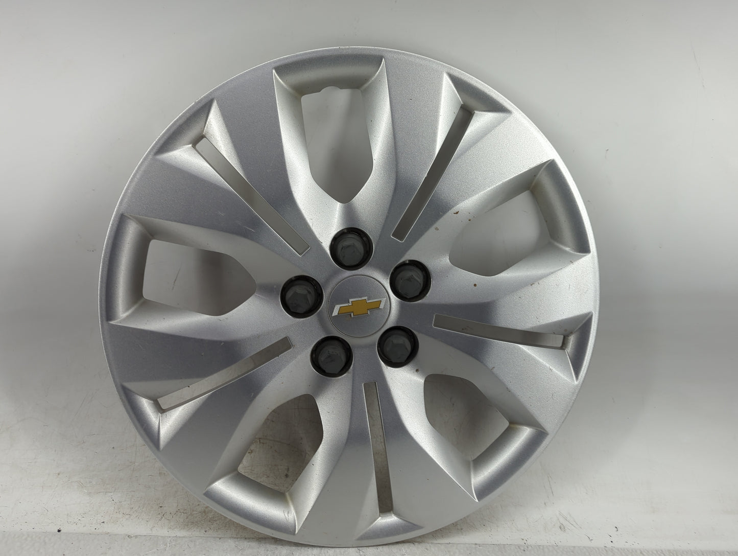 2012-2016 Chevrolet Cruze Hubcap Wheel Cover 1413955 - Oemusedautoparts1.com