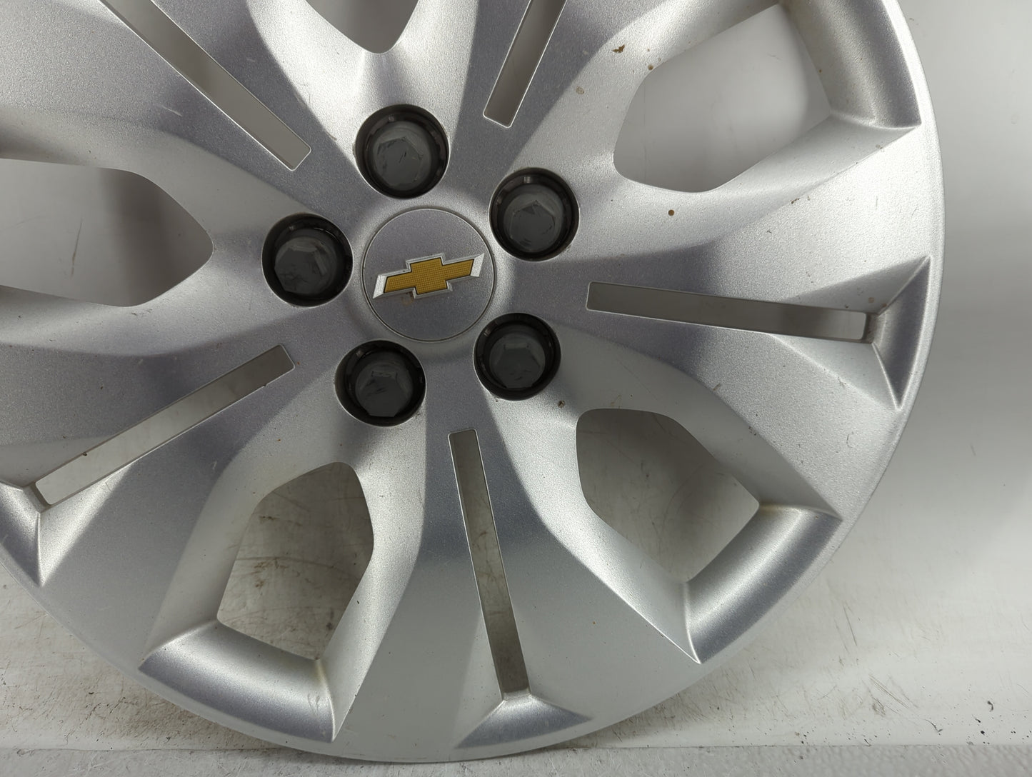 2012-2016 Chevrolet Cruze Hubcap Wheel Cover 1413955 - Oemusedautoparts1.com