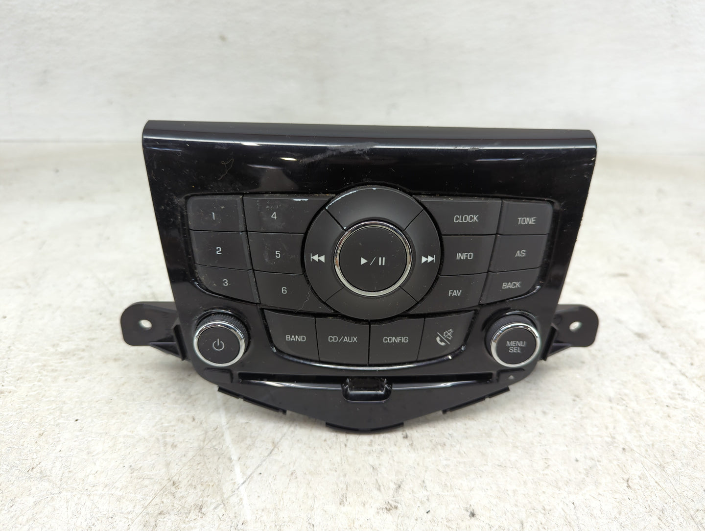 2011-2016 Chevrolet Cruze Radio Control Panel 1413972 - Oemusedautoparts1.com
