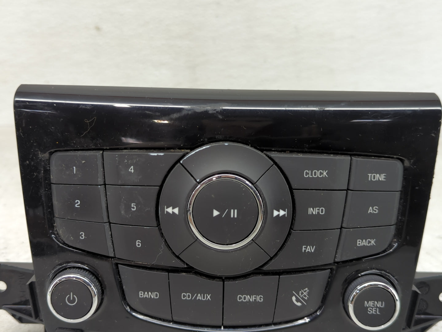 2011-2016 Chevrolet Cruze Radio Control Panel 1413972 - Oemusedautoparts1.com