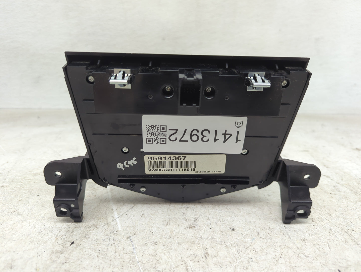 2011-2016 Chevrolet Cruze Radio Control Panel 1413972 - Oemusedautoparts1.com