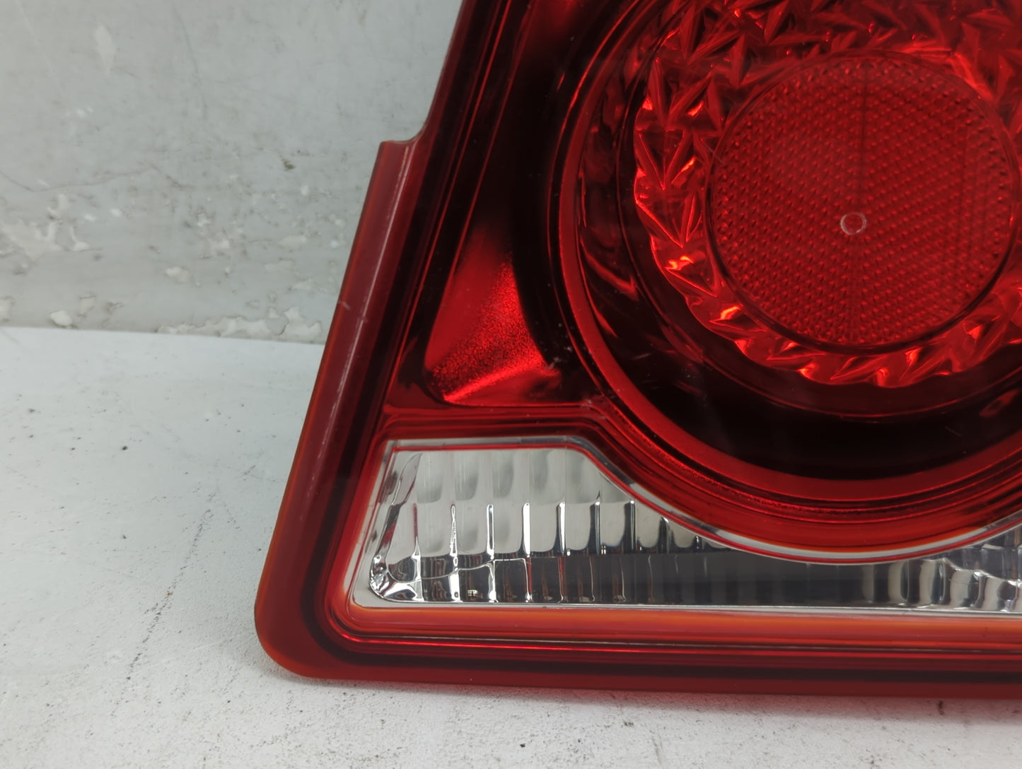 2011-2016 Chevrolet Cruze Tail Light Assembly Passenger Right OEM Fits Fits 2011 2012 2013 2014 2015 2016 OEM Used Auto Part