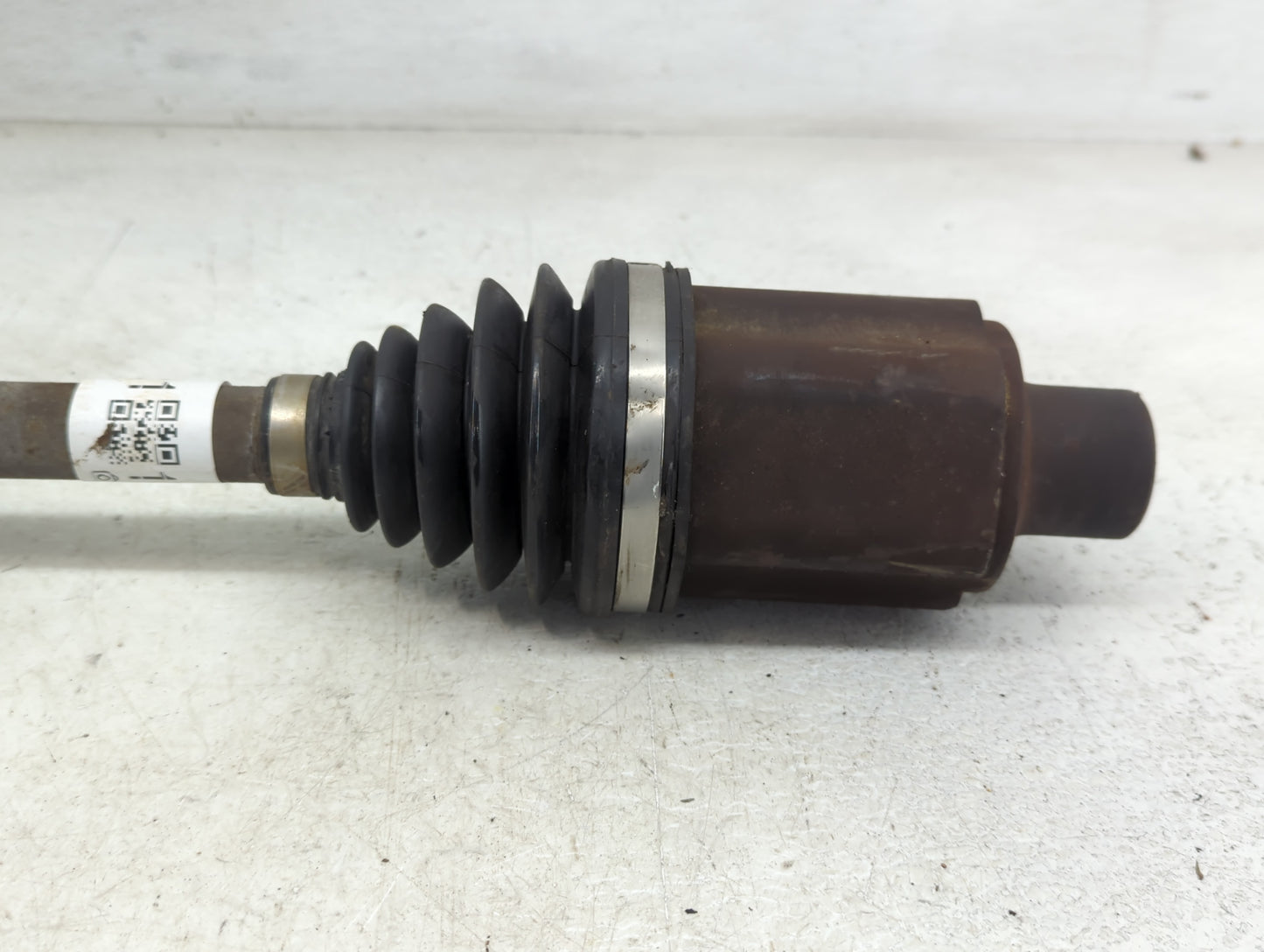2011-2012 Chevrolet Cruze Axle Shaft Front Passenger Cv C/v - Oemusedautoparts1.com