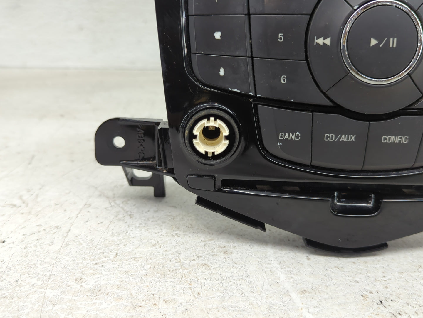 2011-2016 Chevrolet Cruze Radio Control Panel - Oemusedautoparts1.com