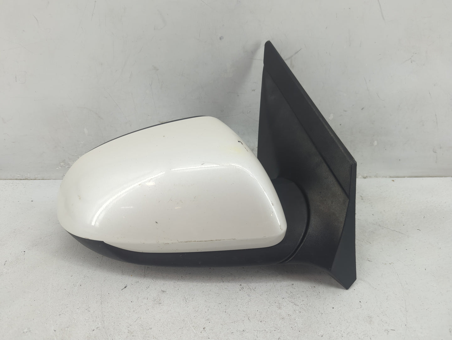 2011-2016 Chevrolet Cruze Passenger Side View Mirror - Right Door Mirror OEM Used - Oemusedautoparts1.com