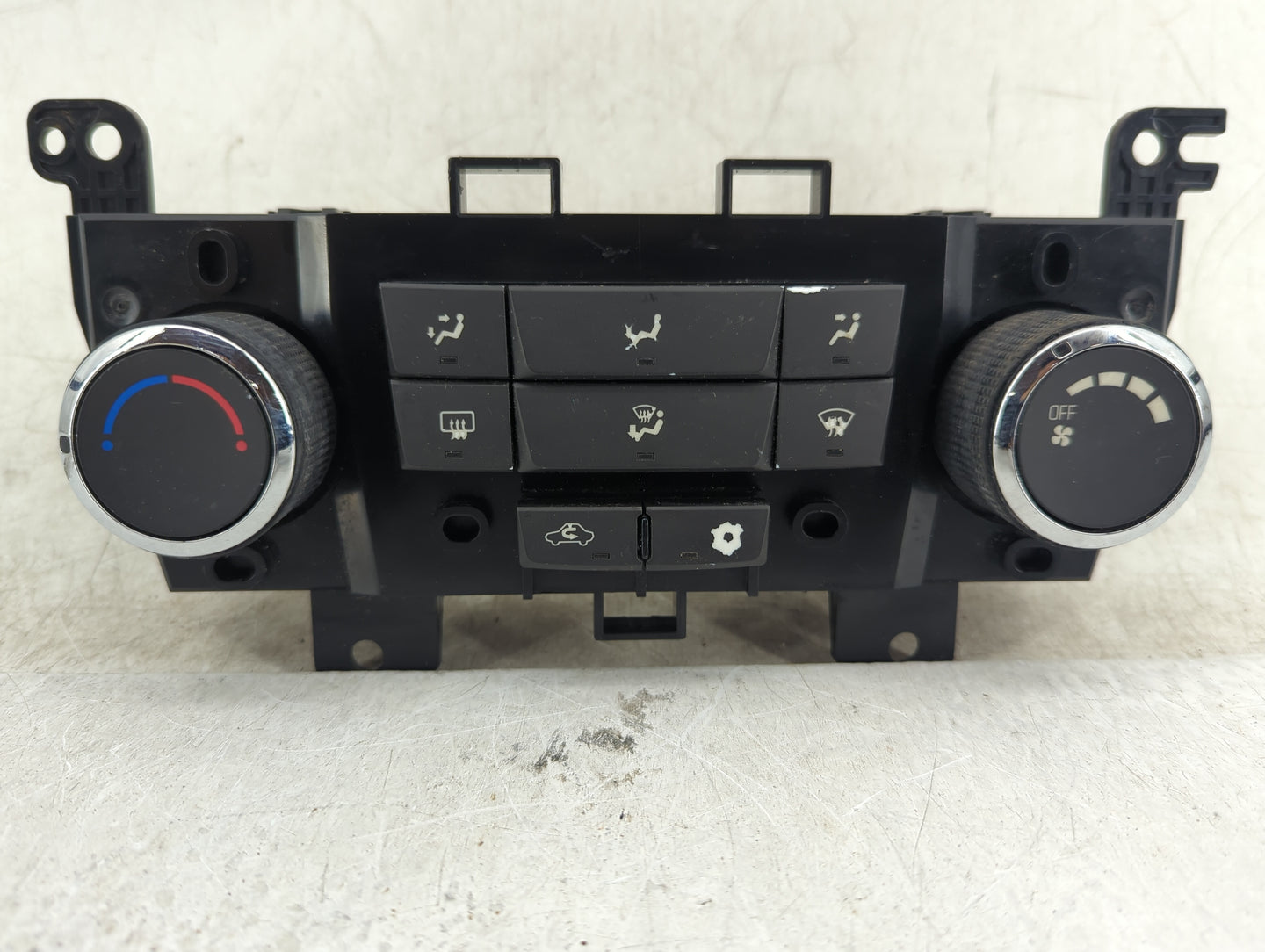 2011-2012 Chevrolet Cruze Climate Control Module Temperature AC/Heater Replacement P/N:95017054 Fits Fits 2011 2012 OEM Used