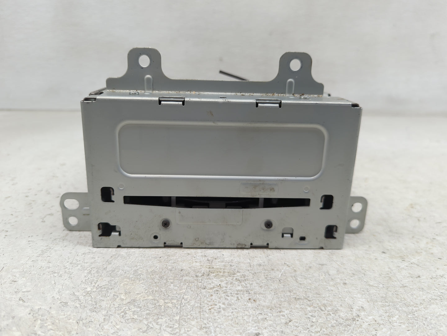 2012 Chevrolet Cruze Radio AM FM Cd Player Receiver Replacement P/N:22815634 Fits OEM Used Auto Parts - Oemusedautoparts1.co
