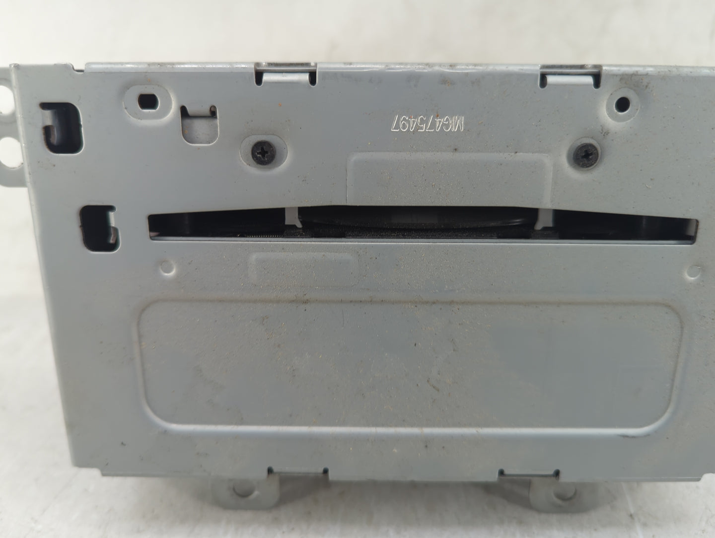 2011-2012 Chevrolet Cruze Radio AM FM Cd Player Receiver Replacement P/N:22870782 Fits Fits 2010 2011 2012 OEM Used Auto Par