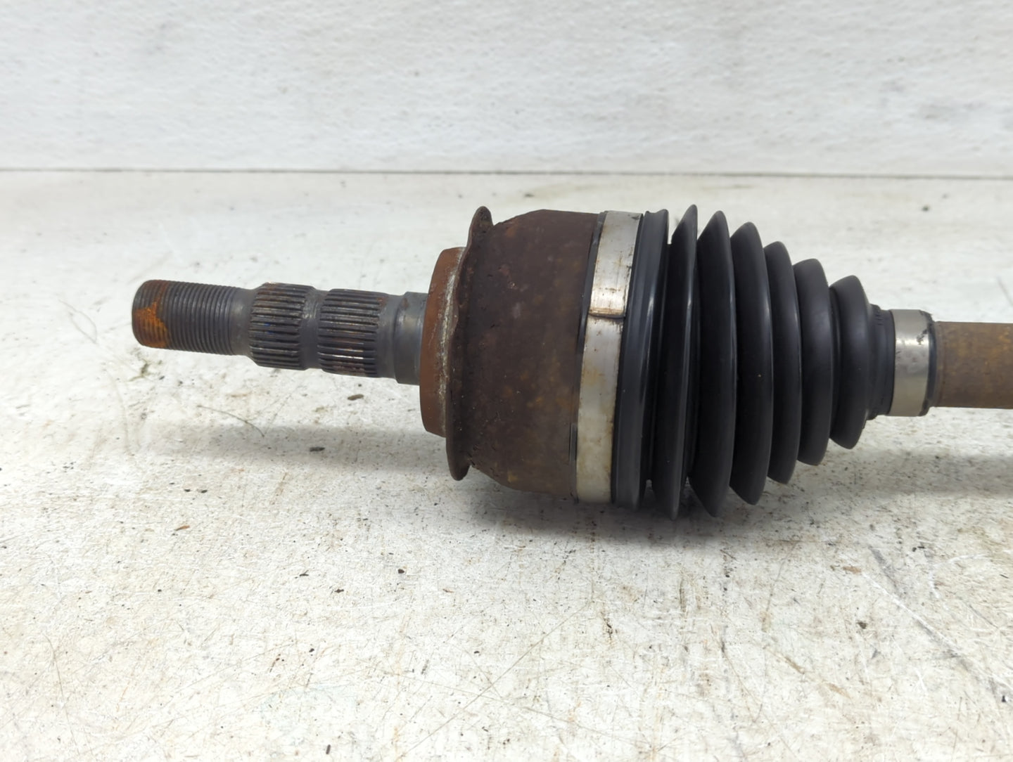 2011-2016 Chevrolet Cruze Axle Shaft Front Driver Cv C/v - Oemusedautoparts1.com