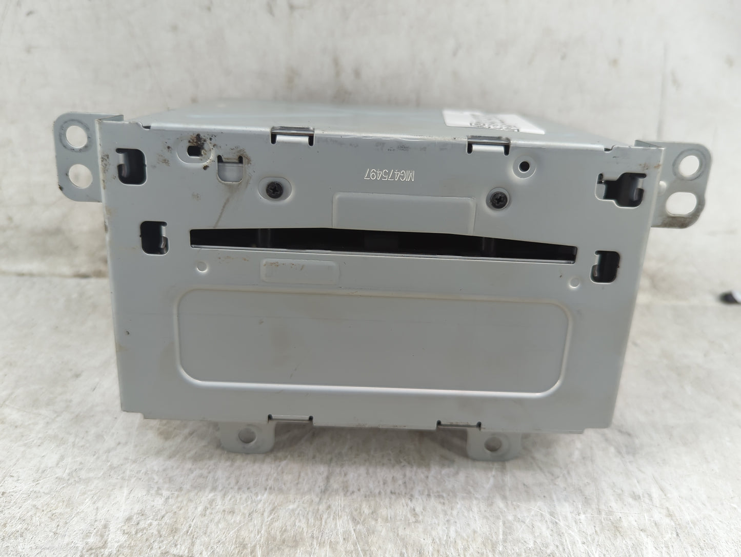 2011-2012 Chevrolet Cruze Radio AM FM Cd Player Receiver Replacement P/N:22870782 Fits Fits 2010 2011 2012 OEM Used Auto Par