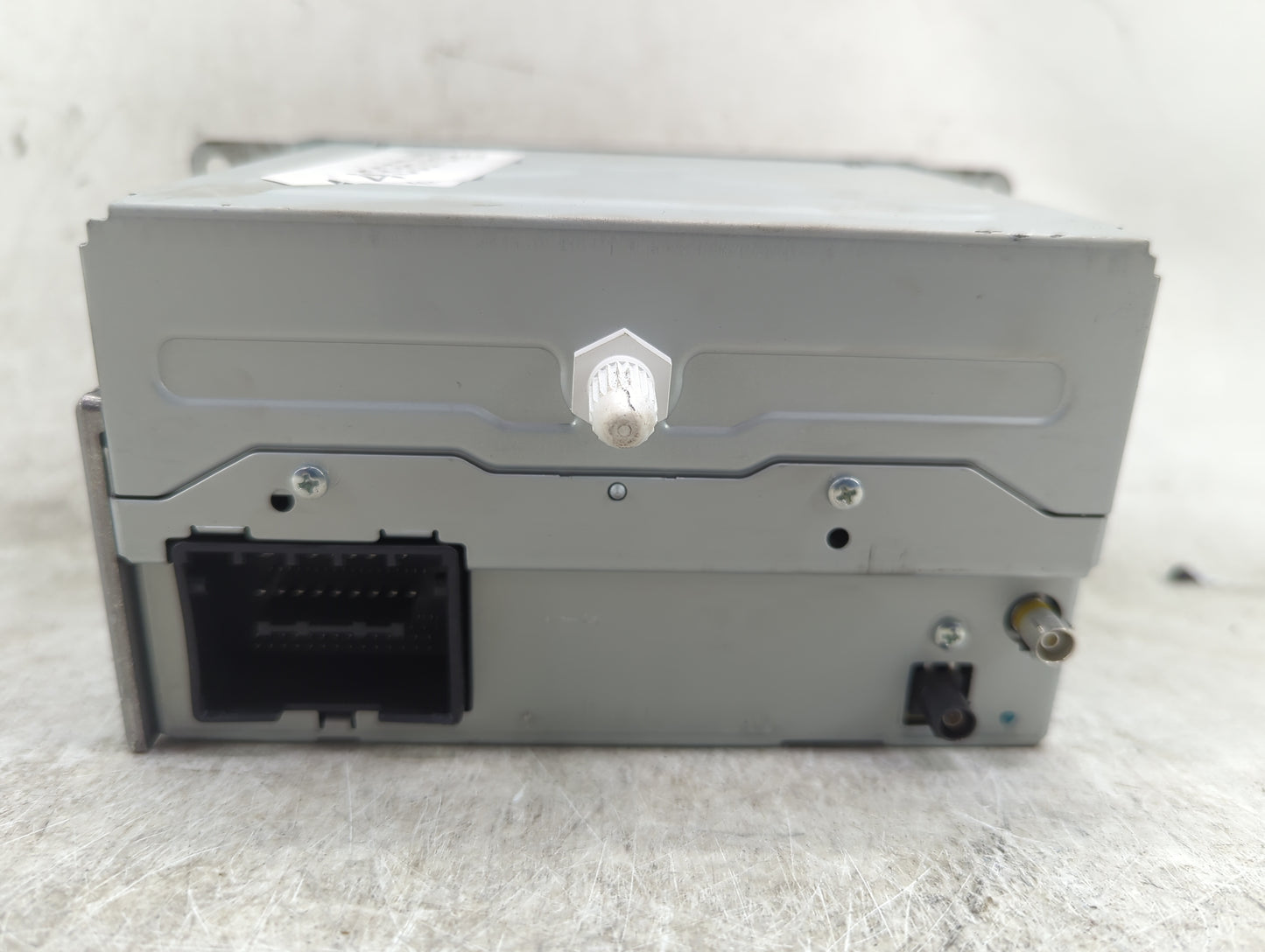 2011-2012 Chevrolet Cruze Radio AM FM Cd Player Receiver Replacement P/N:22870782 Fits Fits 2010 2011 2012 OEM Used Auto Par