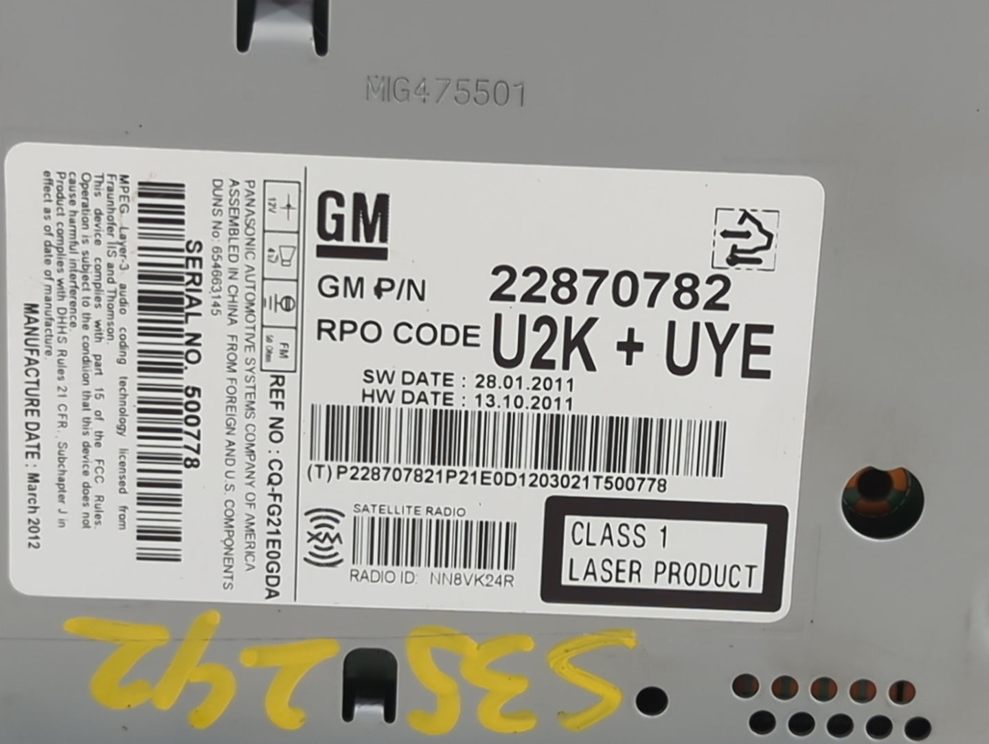 2011-2012 Chevrolet Cruze Radio AM FM Cd Player Receiver Replacement P/N:22870782 Fits Fits 2010 2011 2012 OEM Used Auto Par