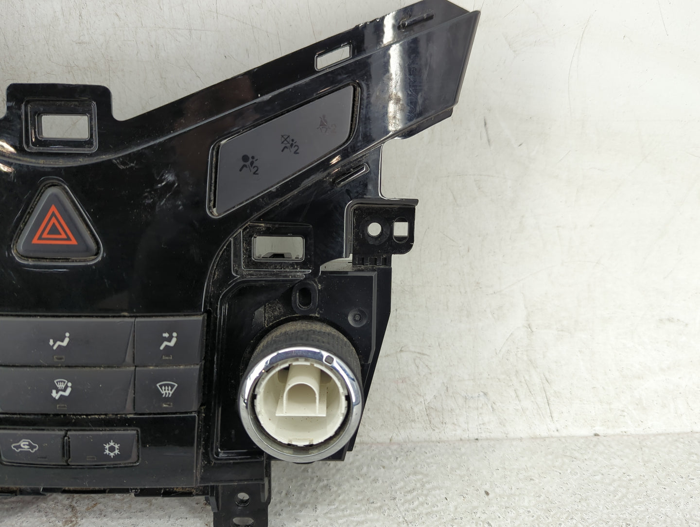 2011-2012 Chevrolet Cruze Climate Control Module Temperature AC/Heater Replacement P/N:95017054 Fits Fits 2011 2012 OEM Used