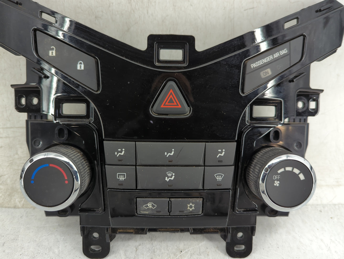 2011-2012 Chevrolet Cruze Climate Control Module Temperature AC/Heater Replacement P/N:95017054 Fits Fits 2011 2012 OEM Used