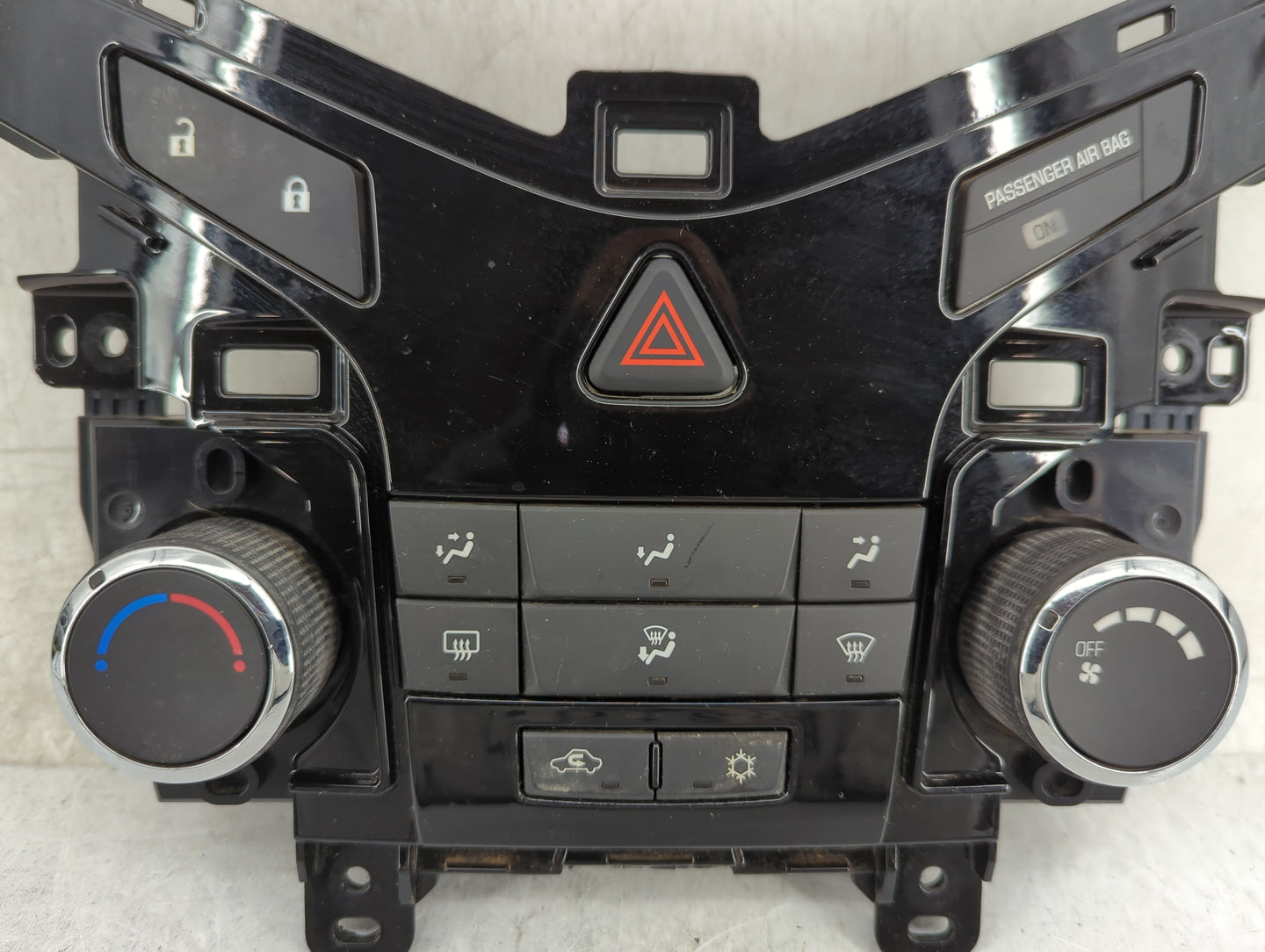 2011-2012 Chevrolet Cruze Climate Control Module Temperature AC/Heater Replacement P/N:95017054 Fits Fits 2011 2012 OEM Used