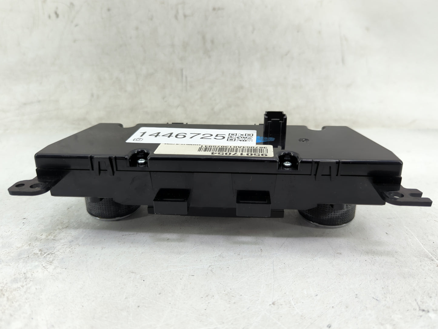 2011-2012 Chevrolet Cruze Climate Control Module Temperature AC/Heater Replacement P/N:95017054 3870544A013075941 Fits OEM U