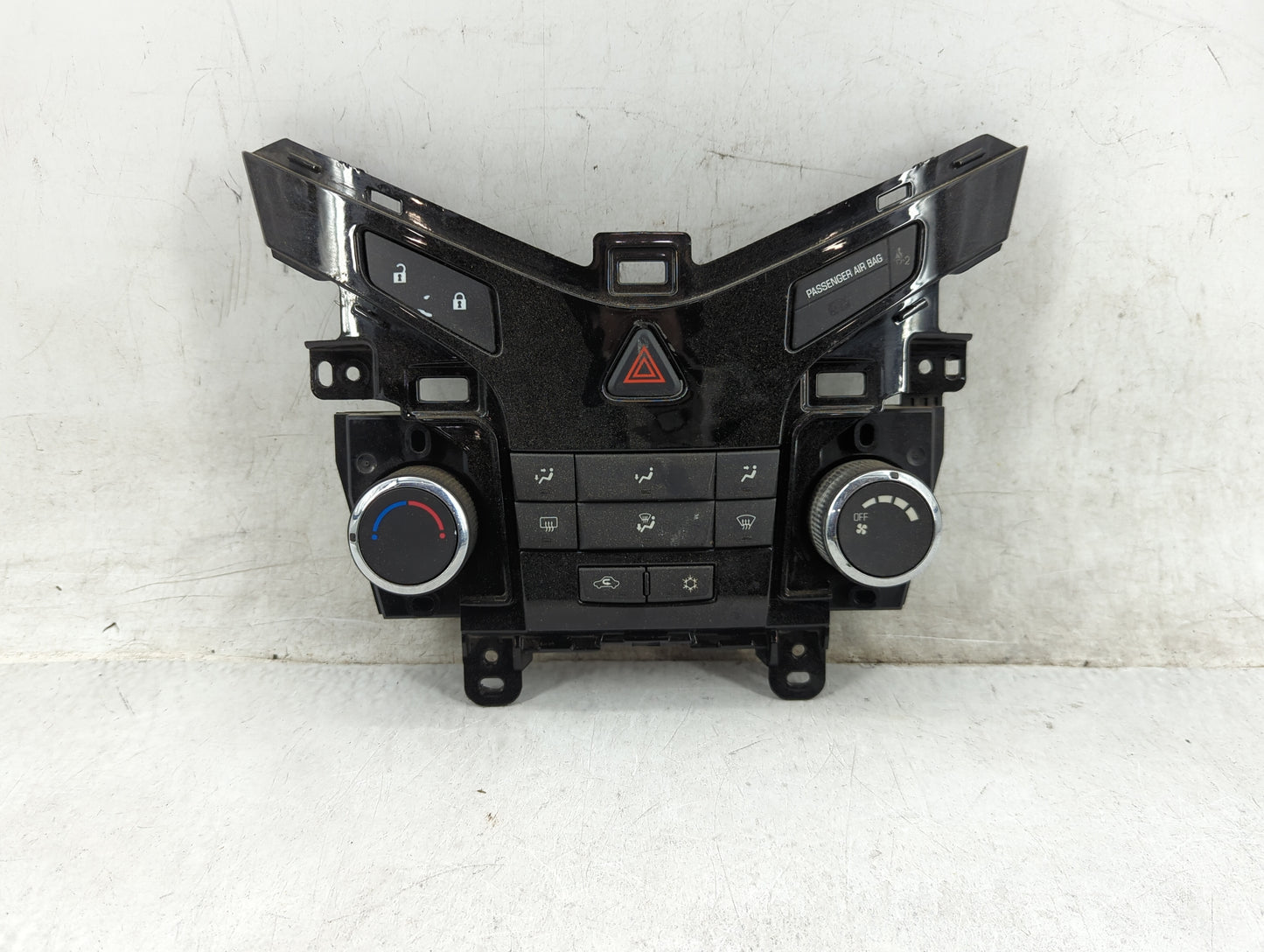 2012-2016 Chevrolet Cruze Climate Control Module Temperature AC/Heater Replacement P/N:95017054 387054A012790864 Fits OEM Us