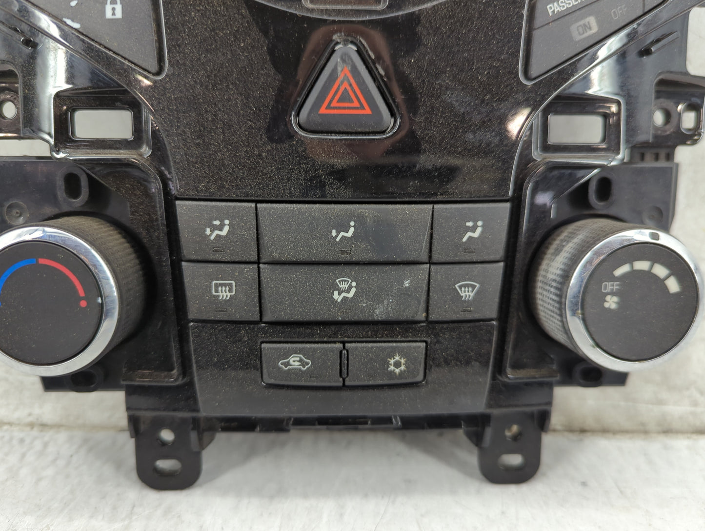 2012-2016 Chevrolet Cruze Climate Control Module Temperature AC/Heater Replacement P/N:95017054 387054A012790864 Fits OEM Us