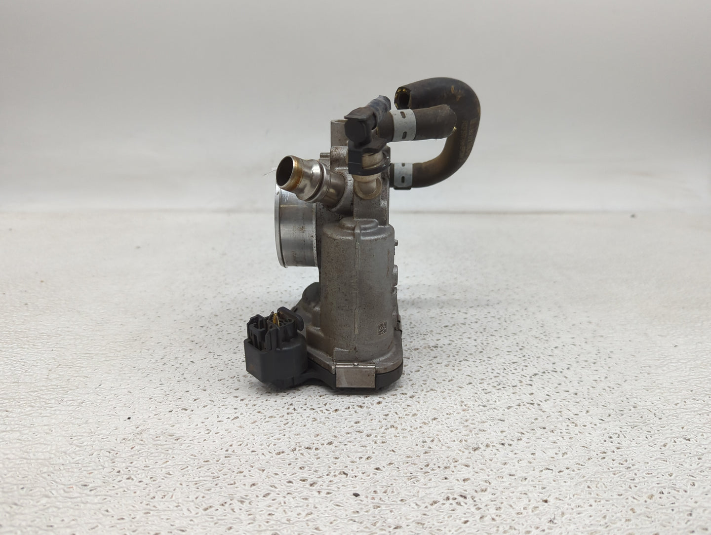 2011-2016 Chevrolet Cruze Throttle Body P/N:55577375 0280750562 Fits Fits 2009 2010 2011 2012 2013 2014 2015 2016 2017 2018 