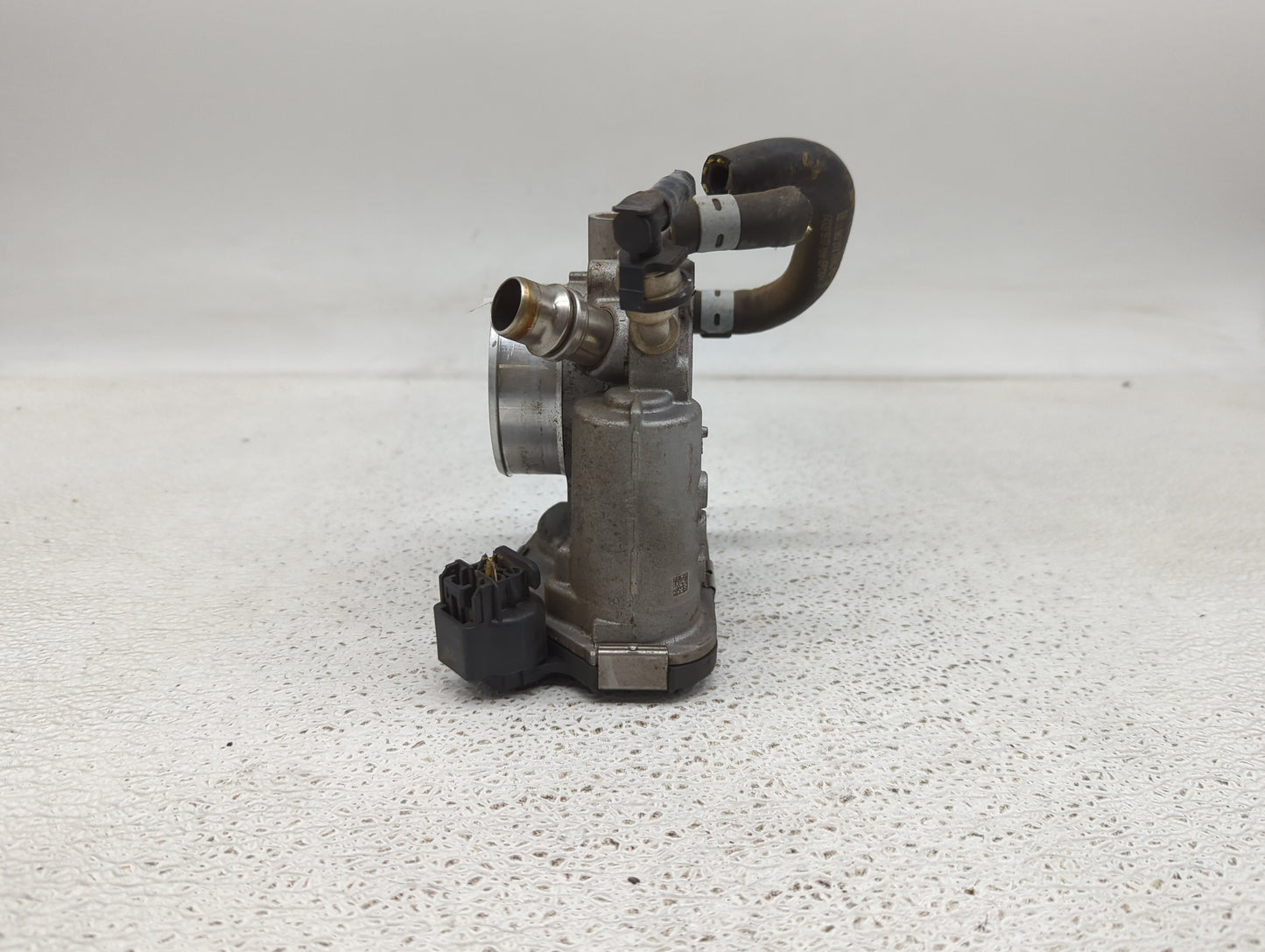 2011-2016 Chevrolet Cruze Throttle Body P/N:55577375 0280750562 Fits Fits 2009 2010 2011 2012 2013 2014 2015 2016 2017 2018 