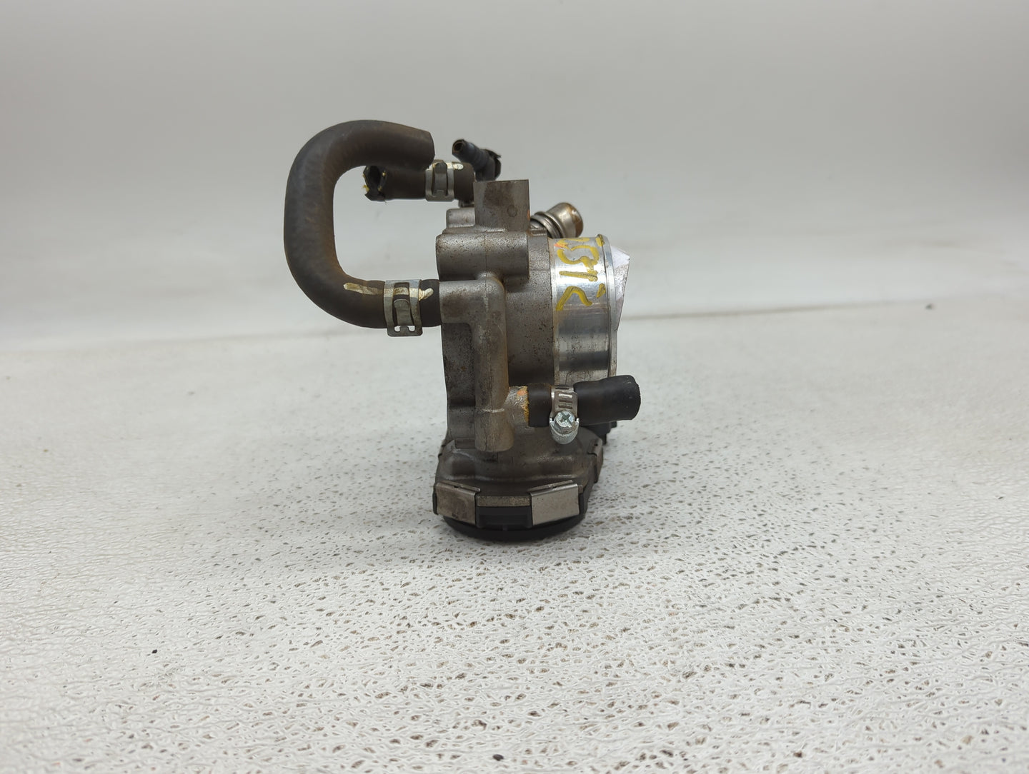 2011-2016 Chevrolet Cruze Throttle Body P/N:55577375 0280750562 Fits Fits 2009 2010 2011 2012 2013 2014 2015 2016 2017 2018 