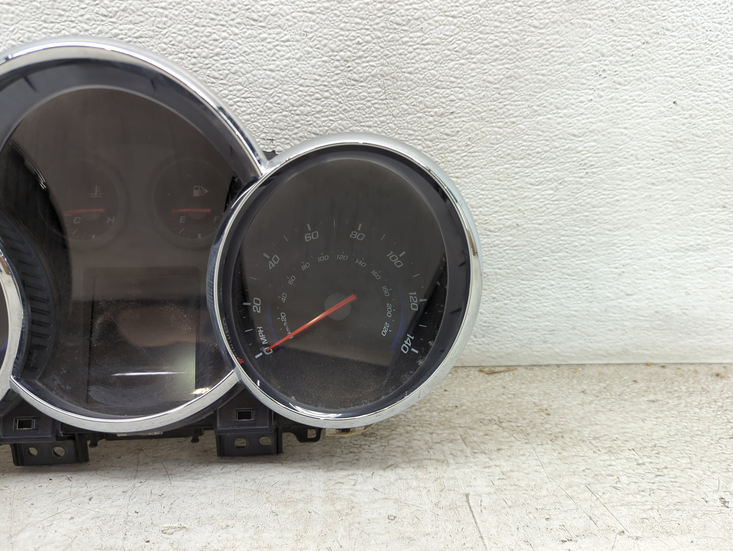 2012-2012 Chevrolet Cruze Speedometer Instrument Cluster Gauges 95487984 - Oemusedautoparts1.com