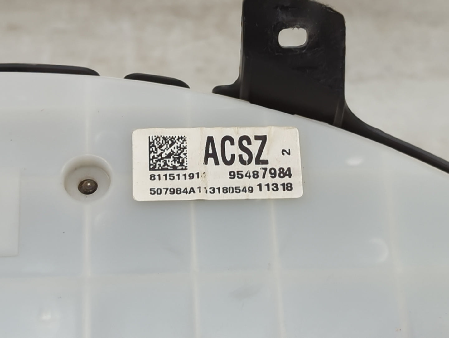 2012-2012 Chevrolet Cruze Speedometer Instrument Cluster Gauges 95487984 - Oemusedautoparts1.com
