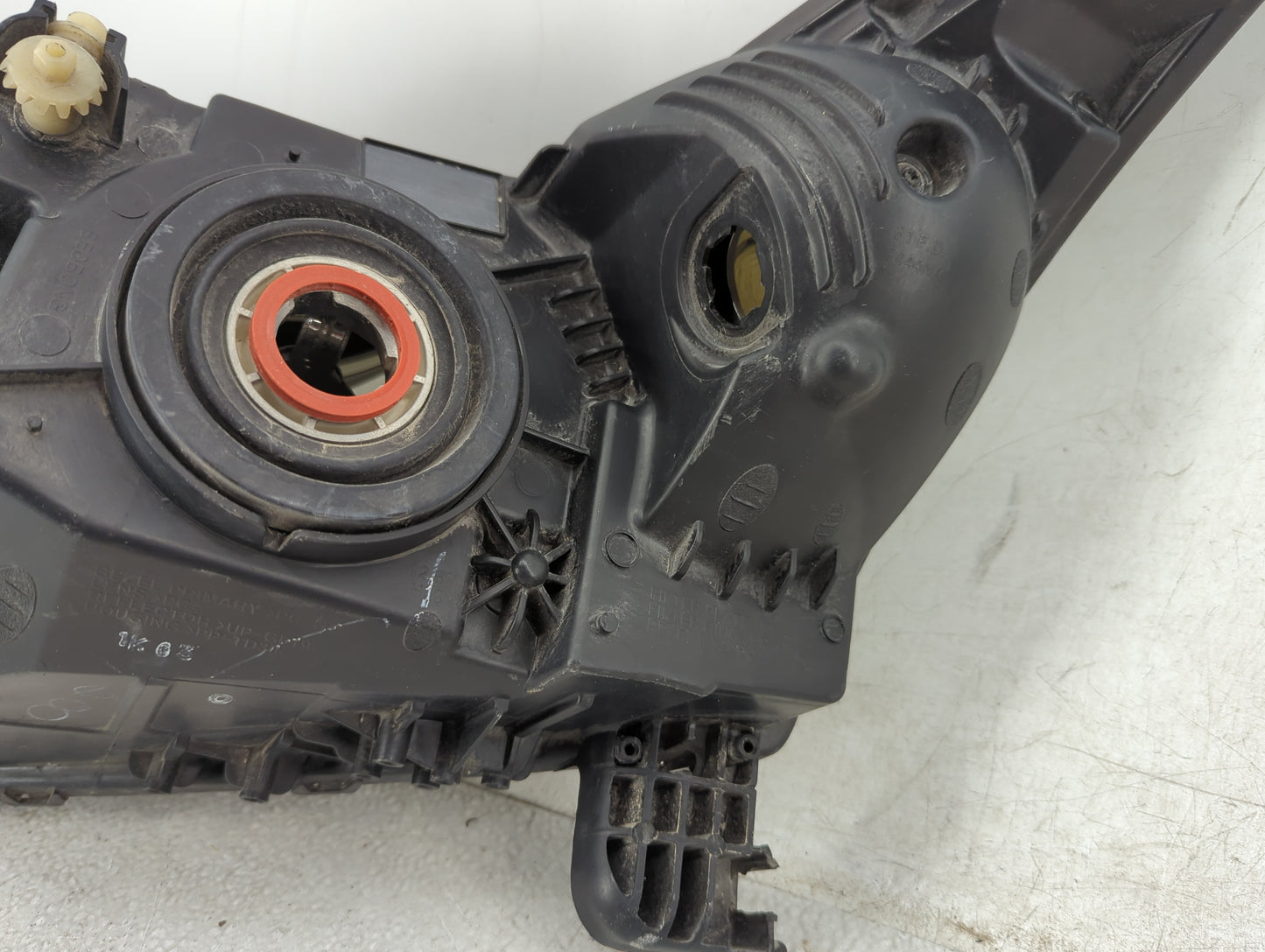 2011-2012 Chevrolet Cruze Passenger Right Oem Head Light Headlight Lamp - Oemusedautoparts1.com