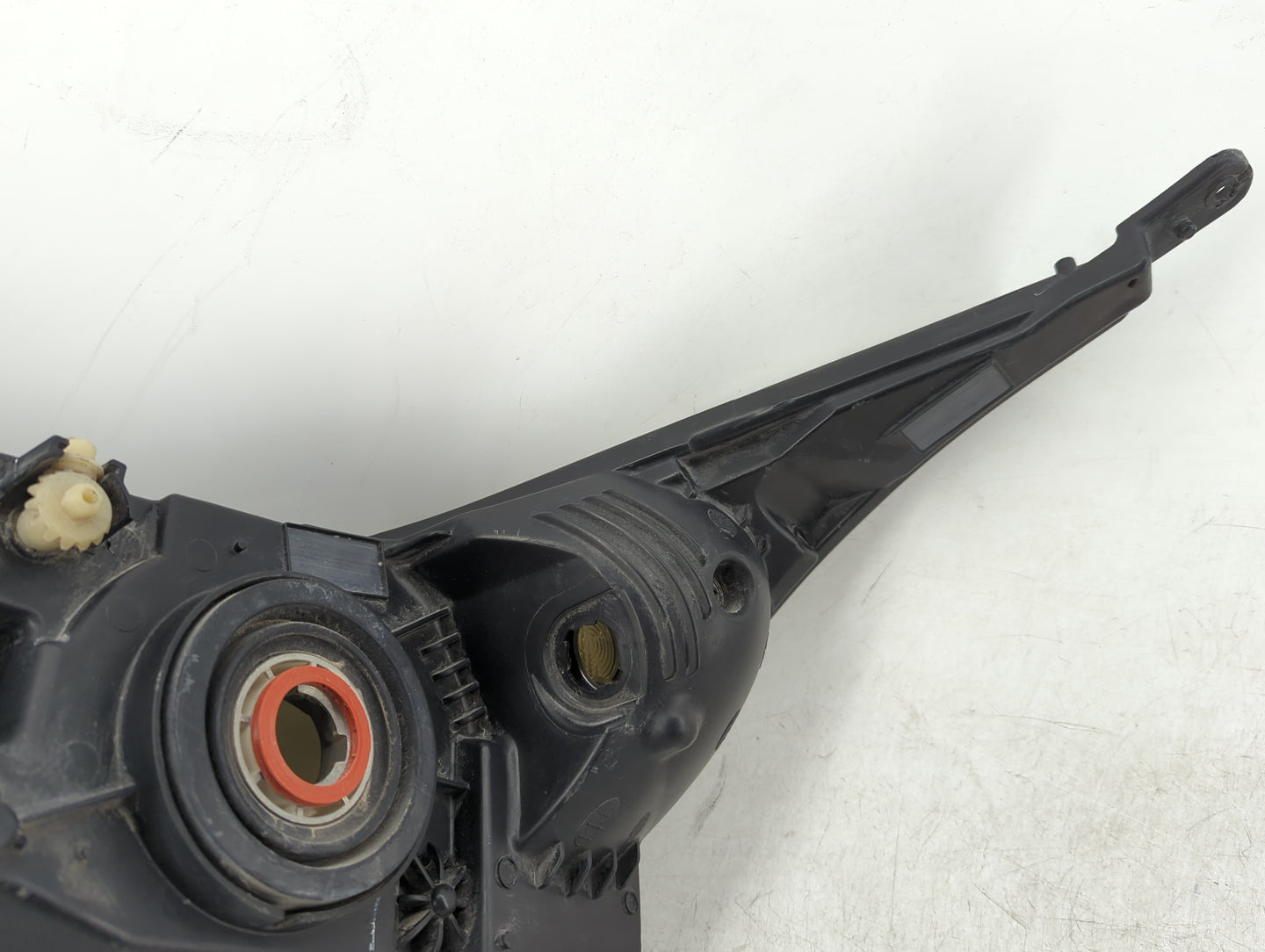 2011-2012 Chevrolet Cruze Passenger Right Oem Head Light Headlight Lamp - Oemusedautoparts1.com