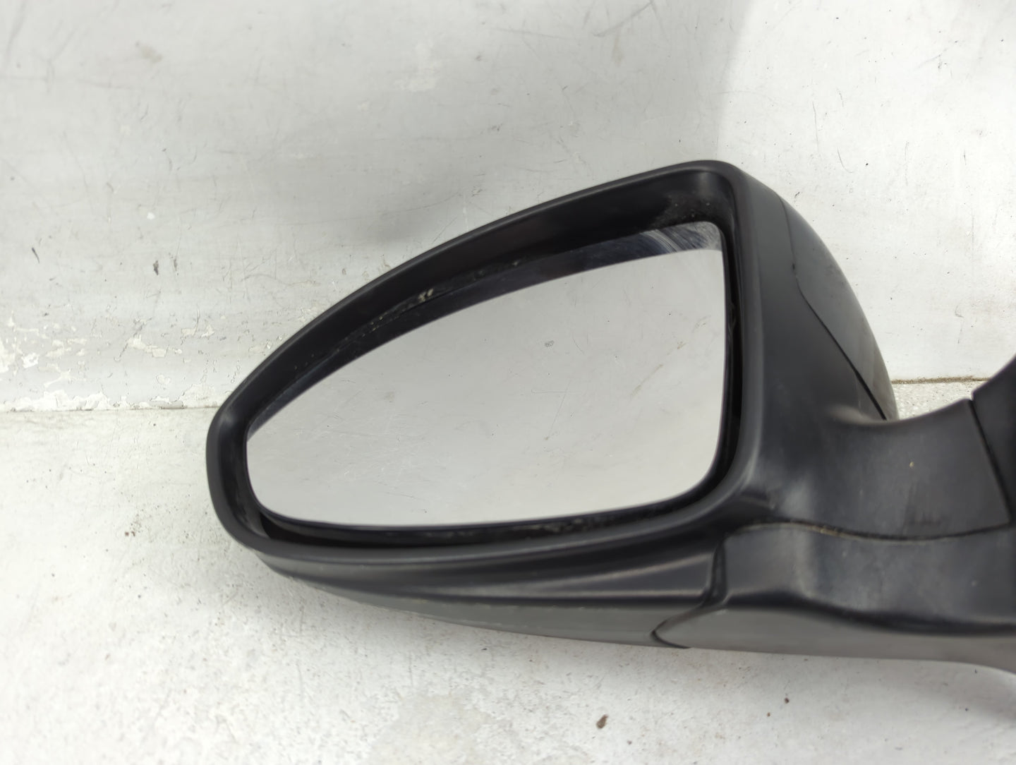 2011-2016 Chevrolet Cruze Driver Side View Mirror - Left Door Mirror OEM Used - Oemusedautoparts1.com