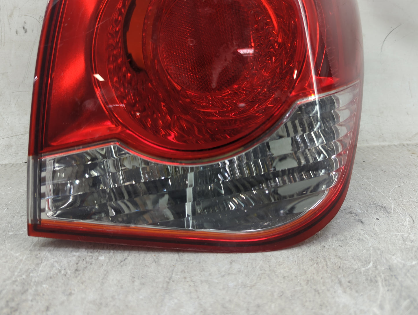 2011-2016 Chevrolet Cruze Tail Light Assembly Passenger Right OEM Fits Fits 2011 2012 2013 2014 2015 2016 OEM Used Auto Part