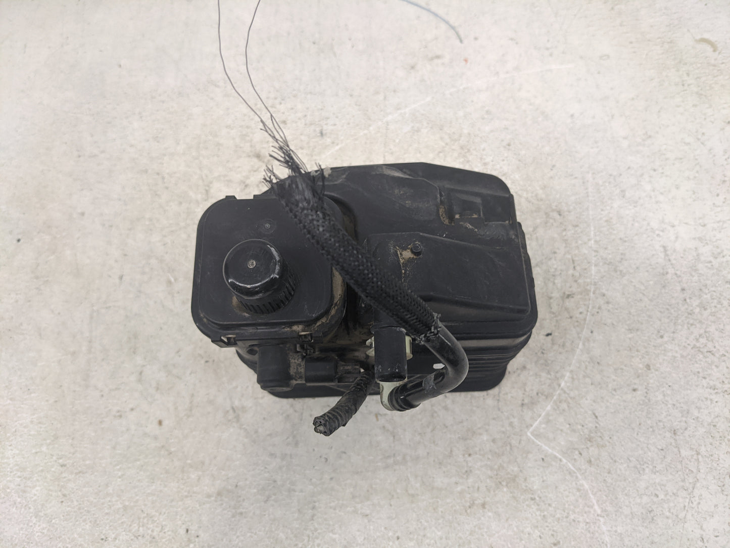 2012 Chevrolet Cruze Fuel Vapor Charcoal Canister 1462435 - Oemusedautoparts1.com