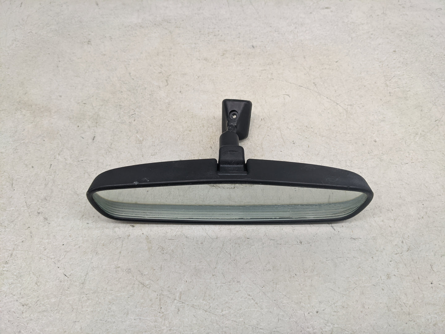 2012 Chevrolet Cruze Interior Rear View Mirror Replacement OEM P/N:026110 AD48070 Fits OEM Used Auto Parts - Oemusedautopart