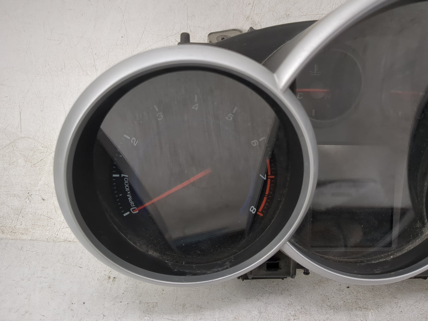 2012 Chevrolet Cruze Instrument Cluster Speedometer Gauges P/N:95487986 507086A, 120400637, 789166-750A Miles: Fits OEM Used