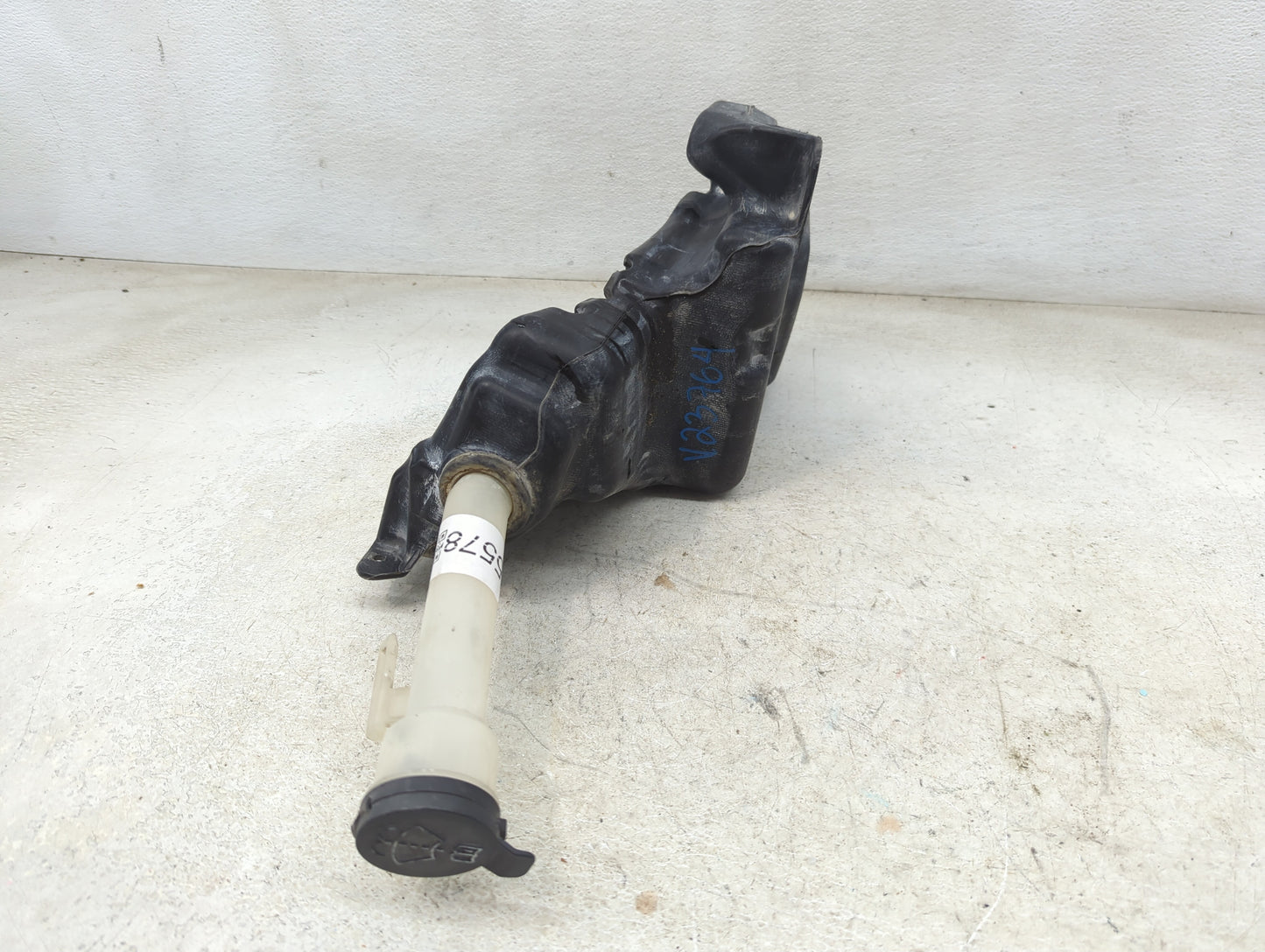 2011-2016 Chevrolet Cruze Windshield Washer Fluid Reservoir Bottle Oem 1465578 - Oemusedautoparts1.com