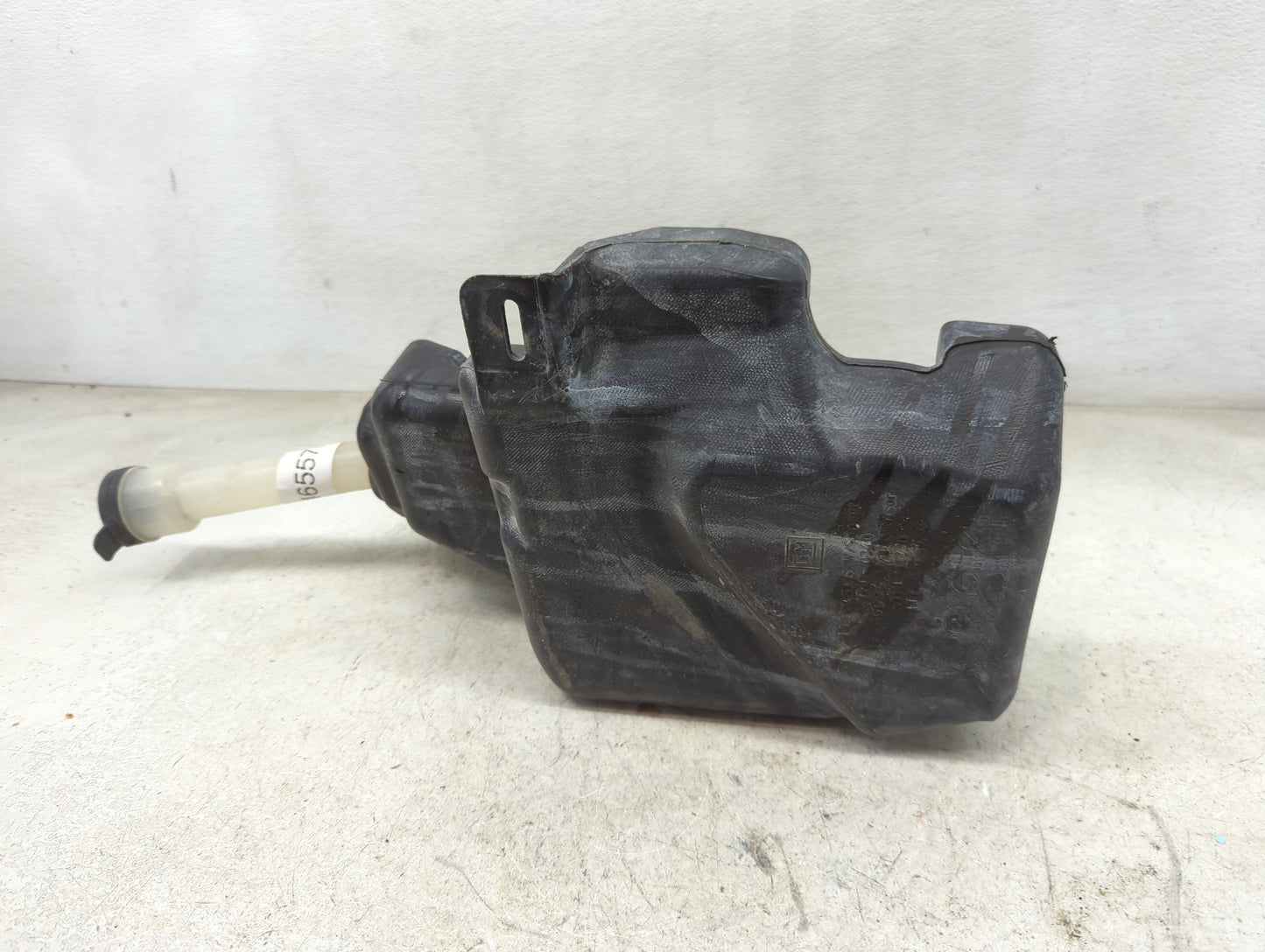 2011-2016 Chevrolet Cruze Windshield Washer Fluid Reservoir Bottle Oem 1465578 - Oemusedautoparts1.com