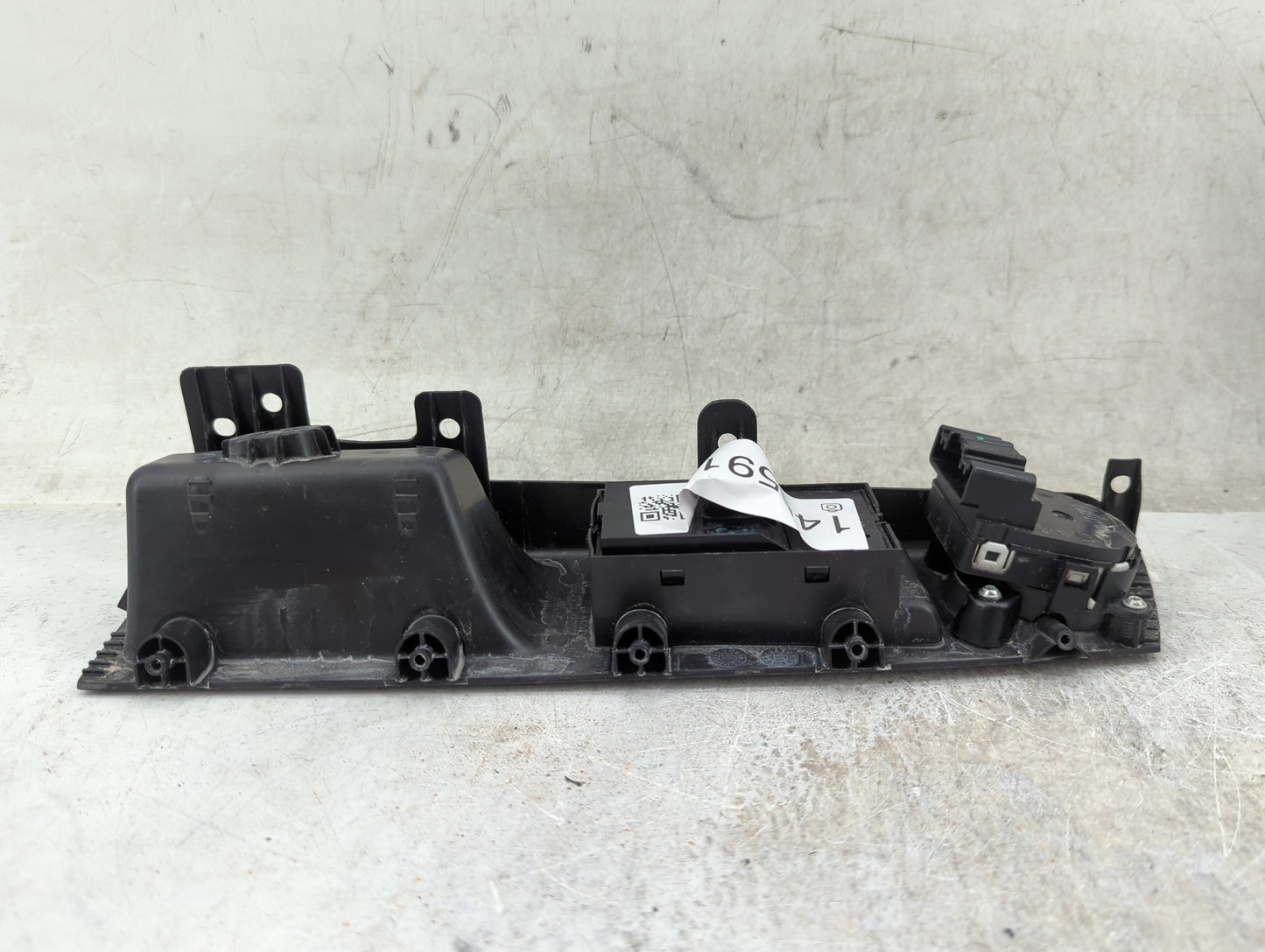 2012 Chevrolet Cruze Master Power Window Switch Replacement Driver Side Left P/N:13272122 13272185, 128643 Fits OEM Used Aut