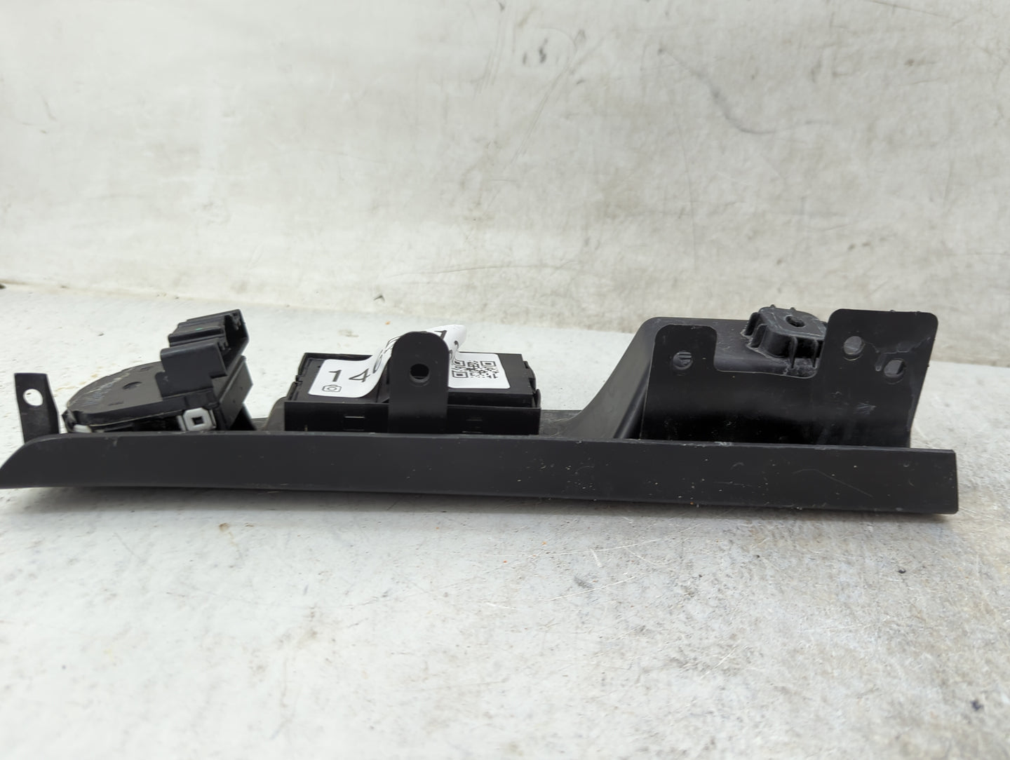 2012 Chevrolet Cruze Master Power Window Switch Replacement Driver Side Left P/N:13272122 13272185, 128643 Fits OEM Used Aut