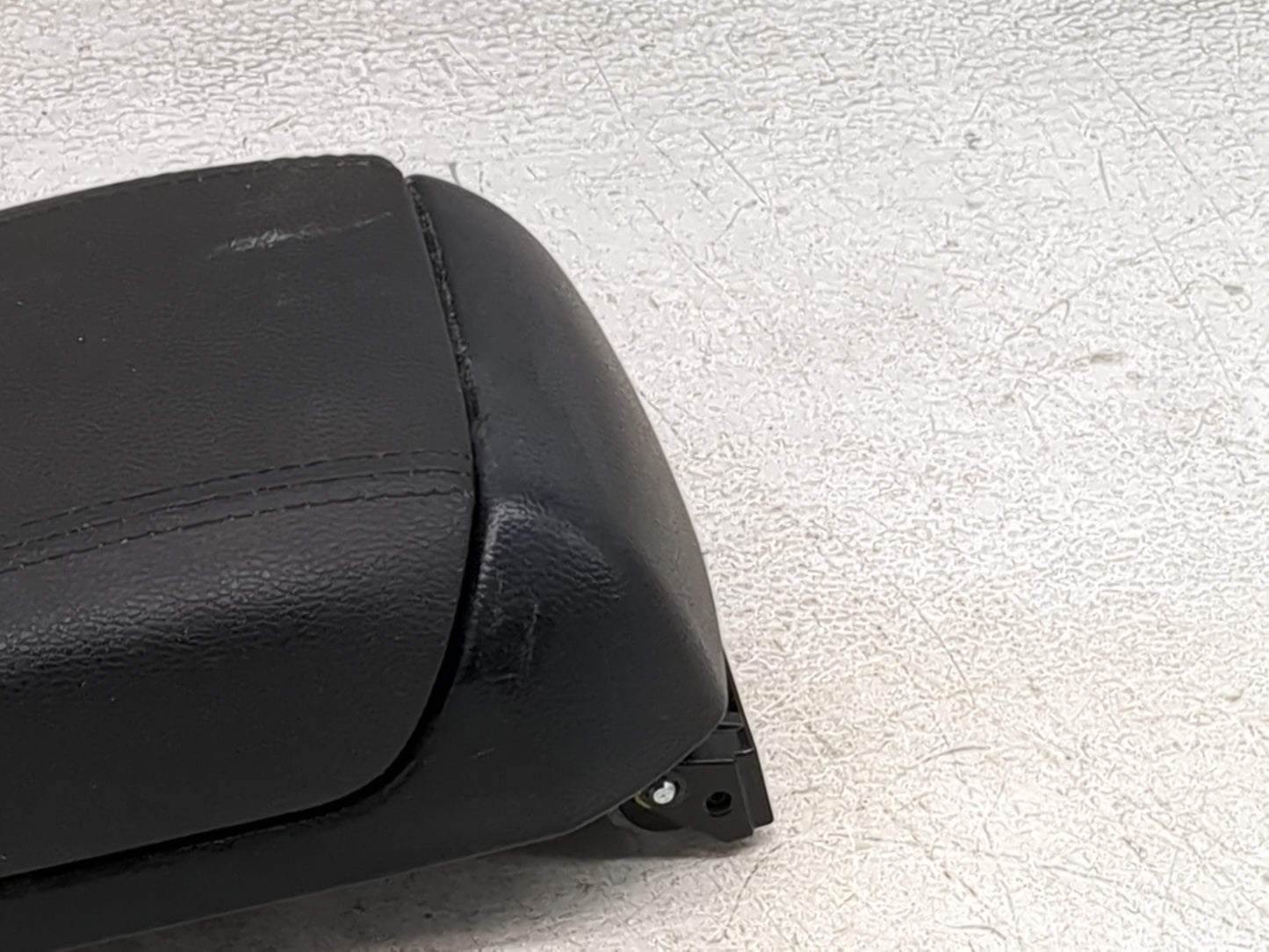 2012 Chevrolet Cruze Center Console Armrest Cover Lid P/N:SM0791 KF2-1 Fits OEM Used Auto Parts - Oemusedautoparts1.com