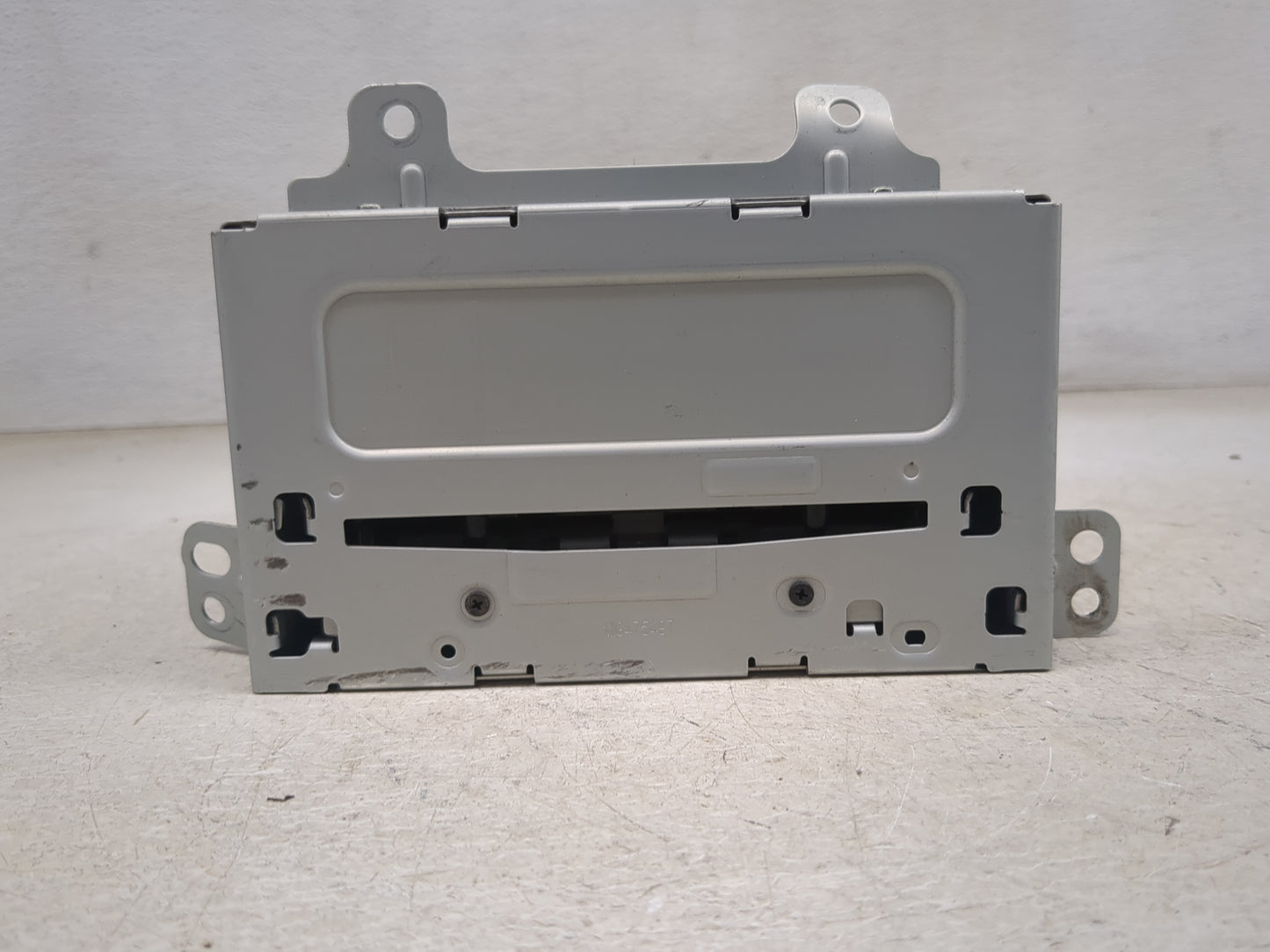 2011-2012 Chevrolet Cruze Radio AM FM Cd Player Receiver Replacement P/N:22870782 Fits Fits 2010 2011 2012 OEM Used Auto Par