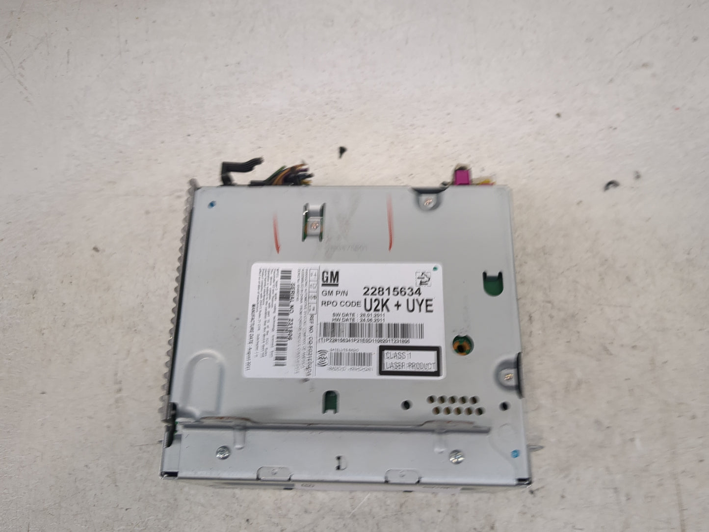 2012 Chevrolet Cruze Radio AM FM Cd Player Receiver Replacement P/N:22815634 Fits OEM Used Auto Parts - Oemusedautoparts1.co