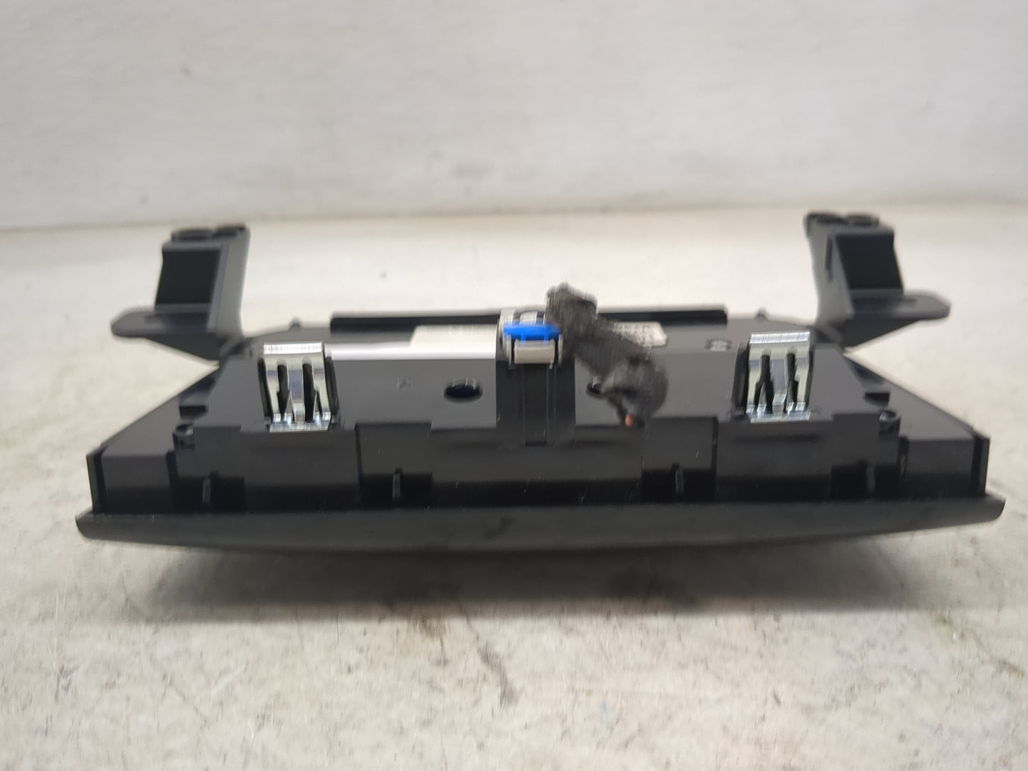 2011-2016 Chevrolet Cruze Radio AM FM Cd Player Receiver Replacement P/N:95914367 97436 7A0 11 65 61 15 Fits OEM Used Auto P