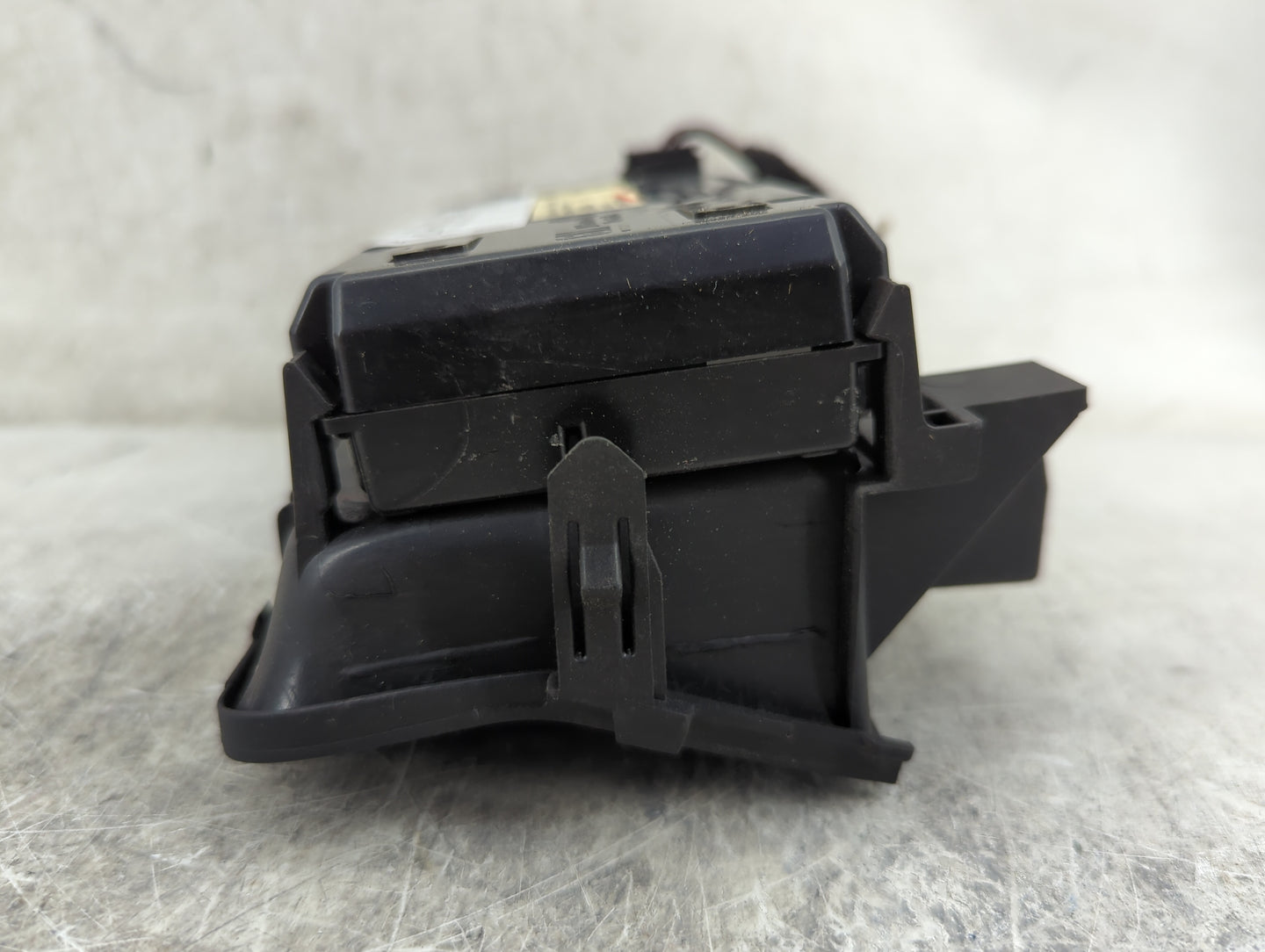 2011-2016 Chevrolet Cruze Information Display Screen 1469984 - Oemusedautoparts1.com