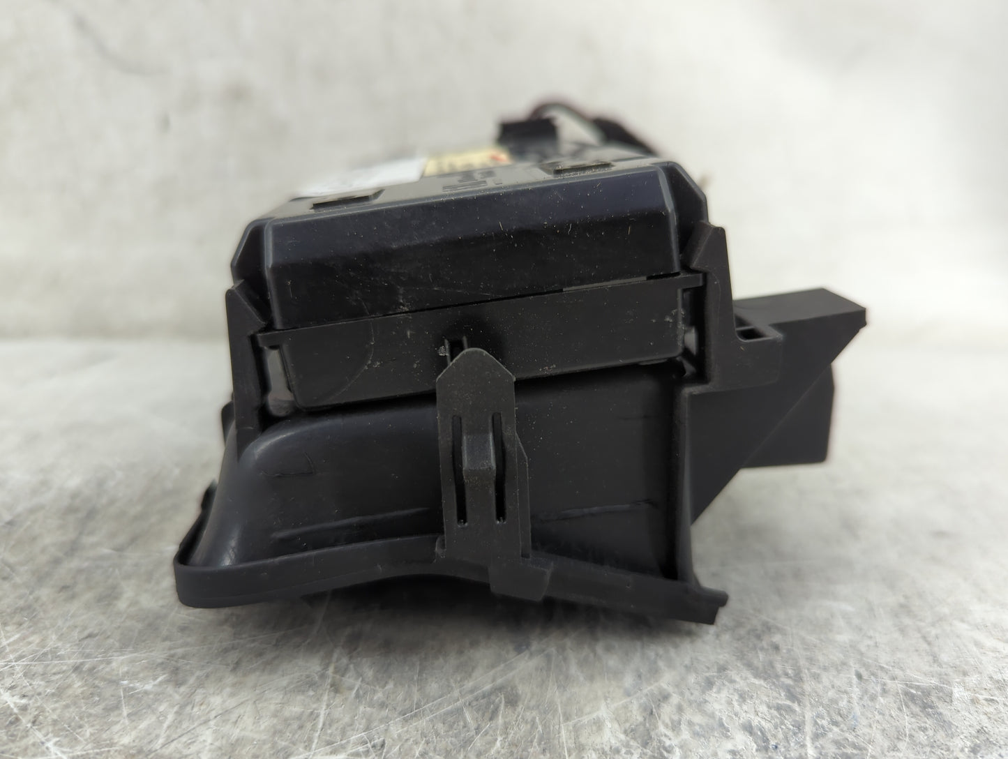 2011-2016 Chevrolet Cruze Information Display Screen 1469984 - Oemusedautoparts1.com