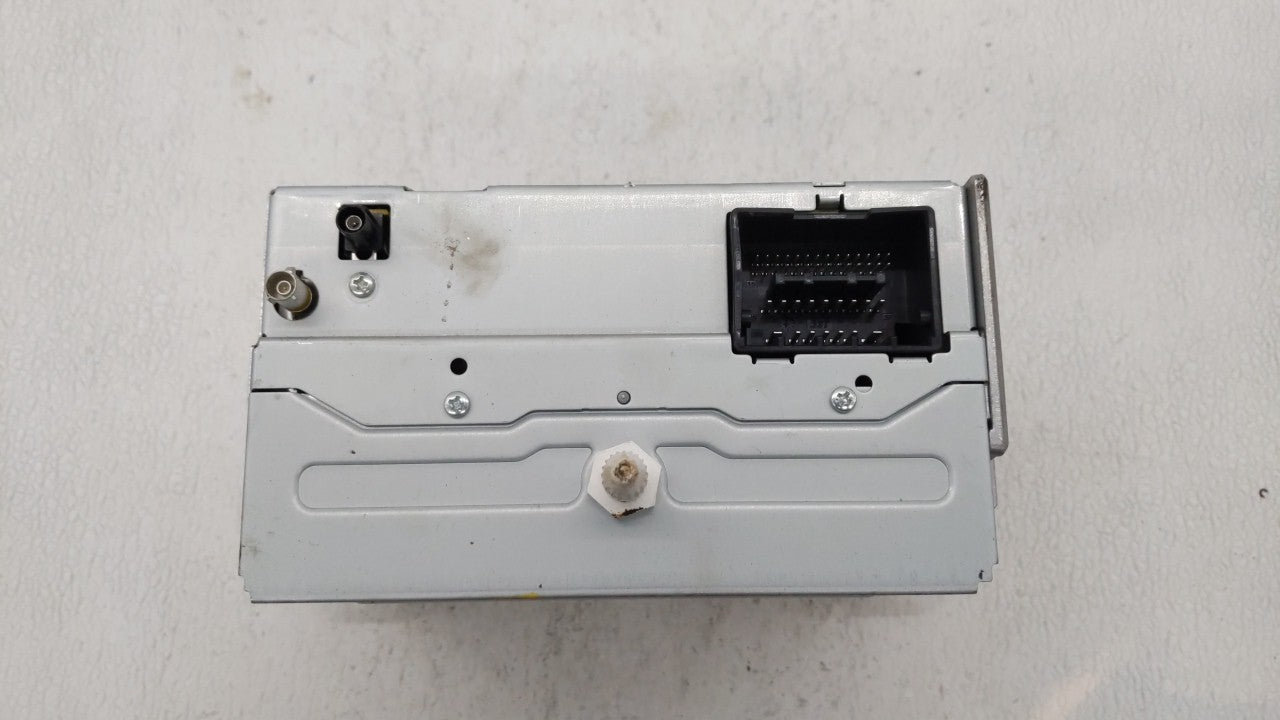 2011-2012 Chevrolet Cruze Am Fm Cd Player Radio Receiver - Oemusedautoparts1.com