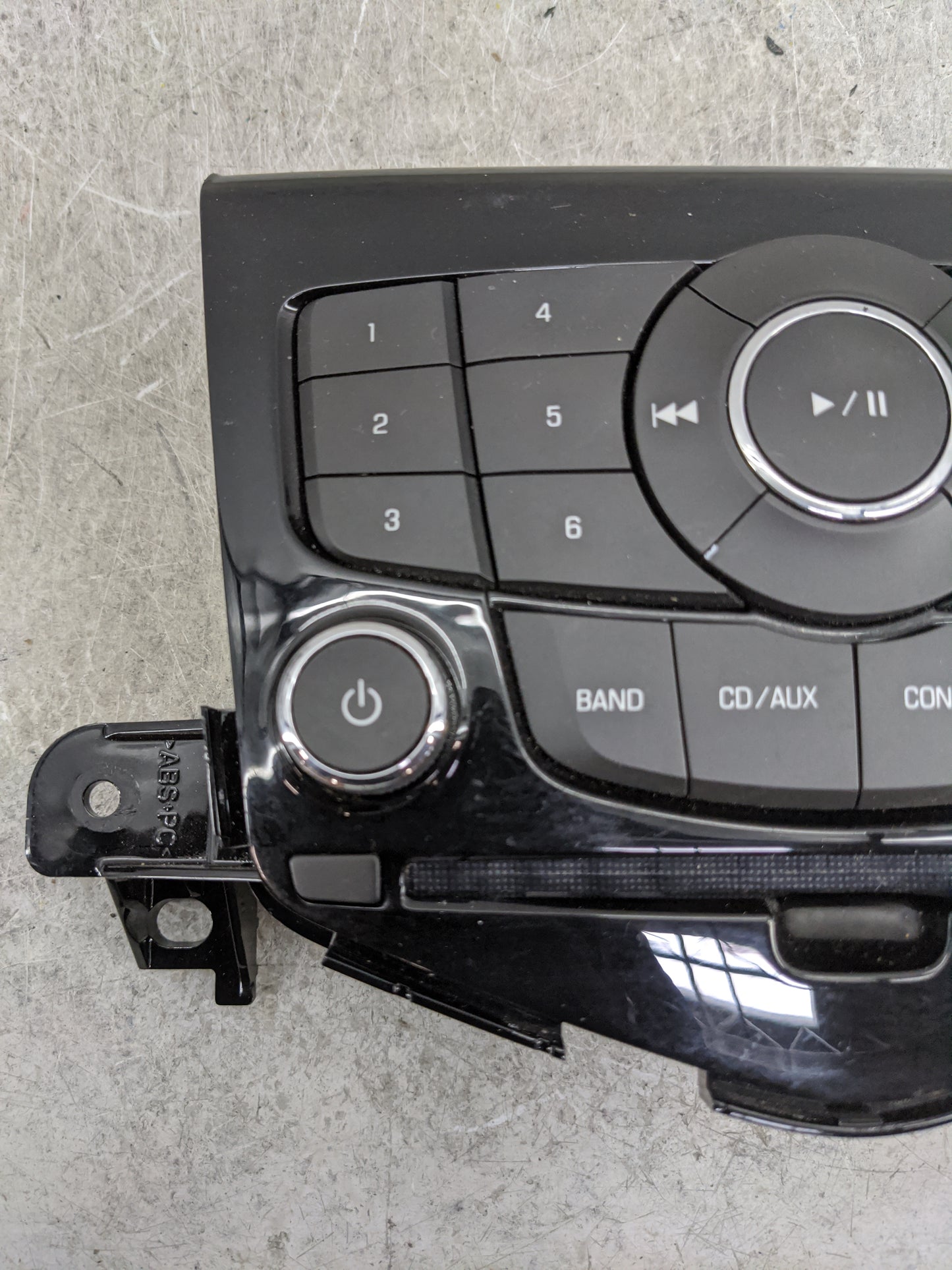 2011-2016 Chevrolet Cruze Radio Control Panel 1474995 - Oemusedautoparts1.com