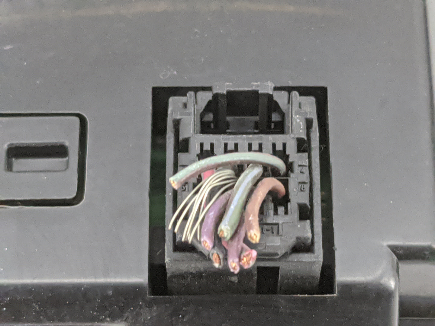 2011-2016 Chevrolet Cruze Information Display Screen 1477567 - Oemusedautoparts1.com